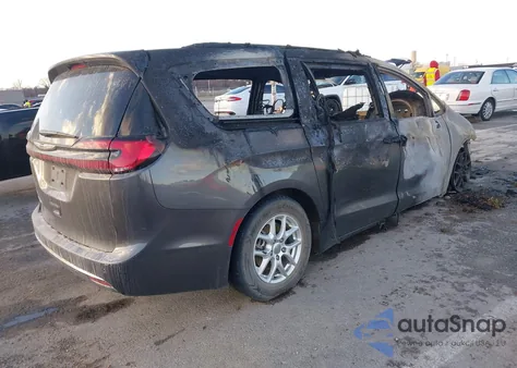 2022 Chrysler Pacifica Touring L z USA, uszkodzony, nr VIN 2C4RC1BG3NR142242